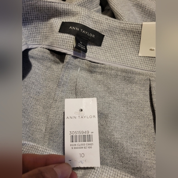 Ann Taylor the Full length wide leg knit pants size 10. - Picture 6 of 10